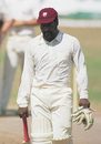 Viv Richards trudges back the pavilion, West Indies v England, 1st Test, Kingston, 3rd day, February 26, 1990