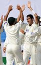 Umar Gul is congratulated by team-mates after picking up his sixth wicket, Pakistan v Sri Lanka, 2nd Test, 2nd day, March 2, 2009