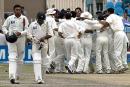 After the fall of the last wicket, the last huddle of the tour, Pakistan v India, 3rd Test, Rawalpindi, 4th day, April 16, 2004
