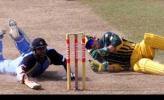 28th August 1999: Adam Gilchrist of Australia falls over in an attempt to run out Robin Singh of India, during the match between India and Australia at Singhalese Stadium, Colombo, Sri Lanka.