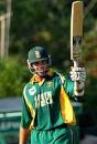 Jacques Kallis acknowledges the applause for his 50, Sri Lanka v South Africa, 3rd ODI, Dambulla, August 25, 2004