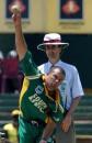 Charl Langeveldt bowls against Sri Lanka, South Africa v Sri Lanka, 5th ODI, Colombo, August 31, 2004
