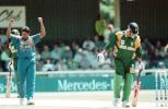Vaas celebrates the fall of Andrew Hall, Sri Lanka in South Africa, 2000/01, 2nd One-Day International, South Africa v Sri Lanka, Buffalo Park, East London, 17 December 2000.
