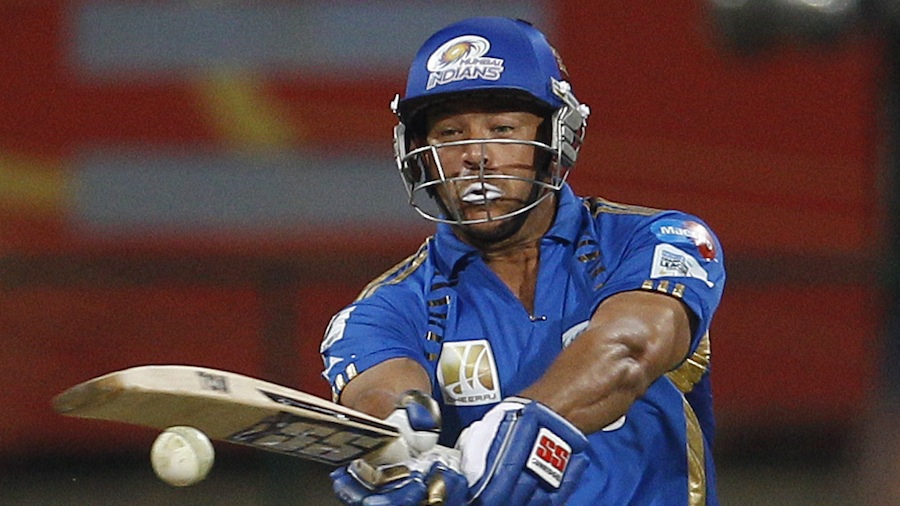Andrew Symonds struck three boundaries Andrew Symonds struck three boundaries