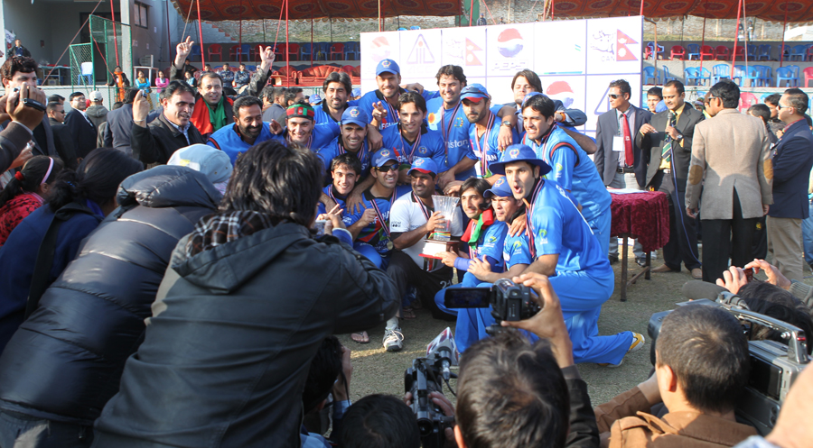 The victorious Afghanistan team is mobbed by the press The victorious Afghanistan team is mobbed by the press