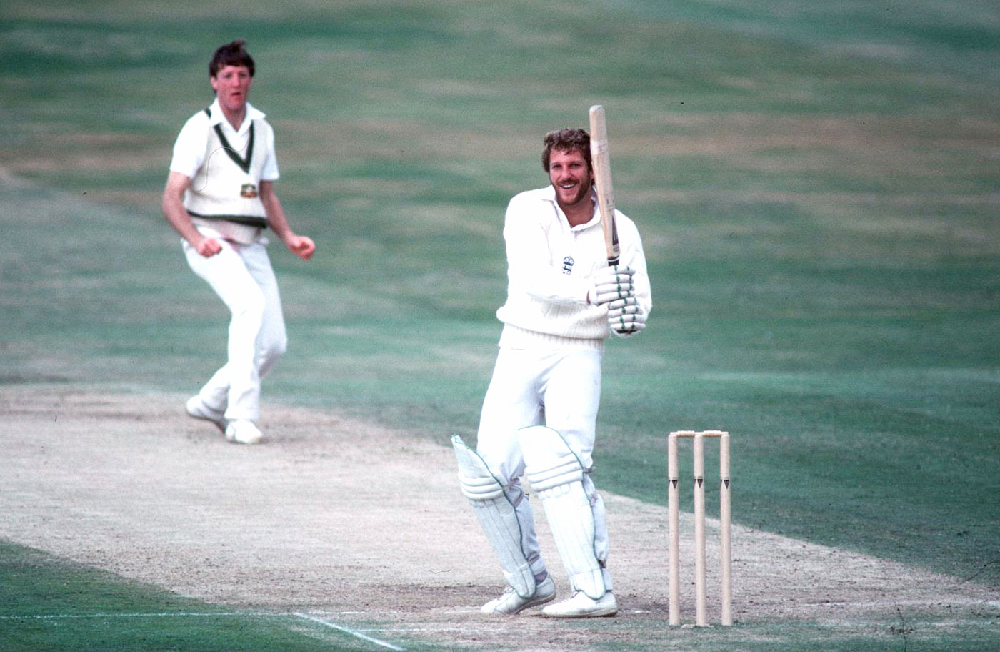 Ian Botham pulls Geoff Lawson