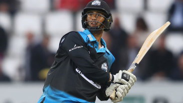 D’Oliveira, Hose take centre stage as Worcestershire rout Yorkshire