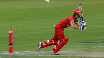 Smith outdoes Jones as Surrey surge past Lancashire