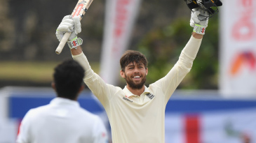 Ben Foakes celebrates his maiden Test hundred