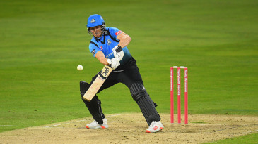 Brookes Brilliance keeps Worcestershire quarter-final hopes alive