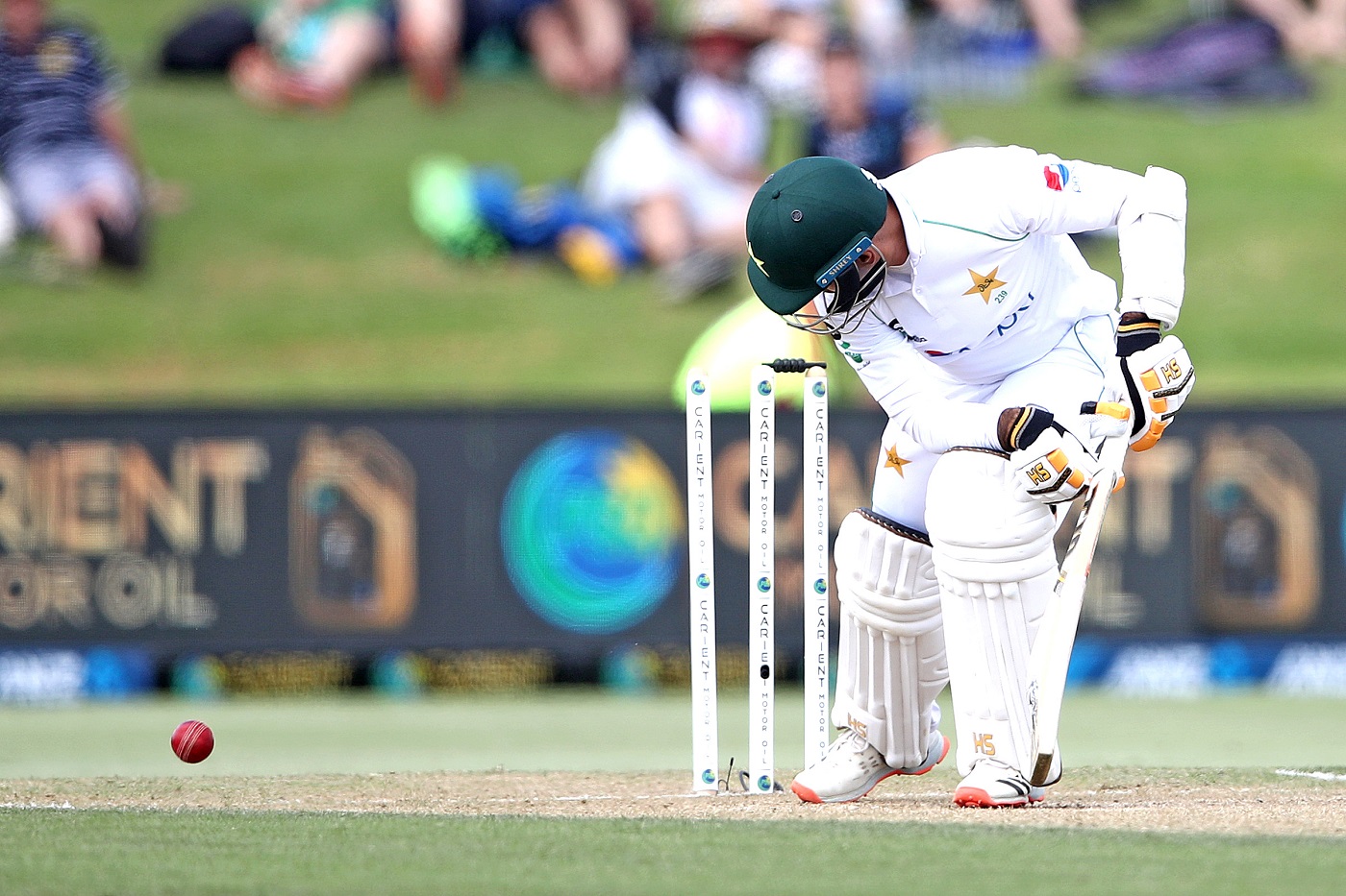 PAK VS NZ : அடித்து நொறுக்கும் நியூசிலாந்து! தட்டுத்தடுமாறி ஆடிக்கொண்டிருக்கும் பாகிஸ்தான்! 2
