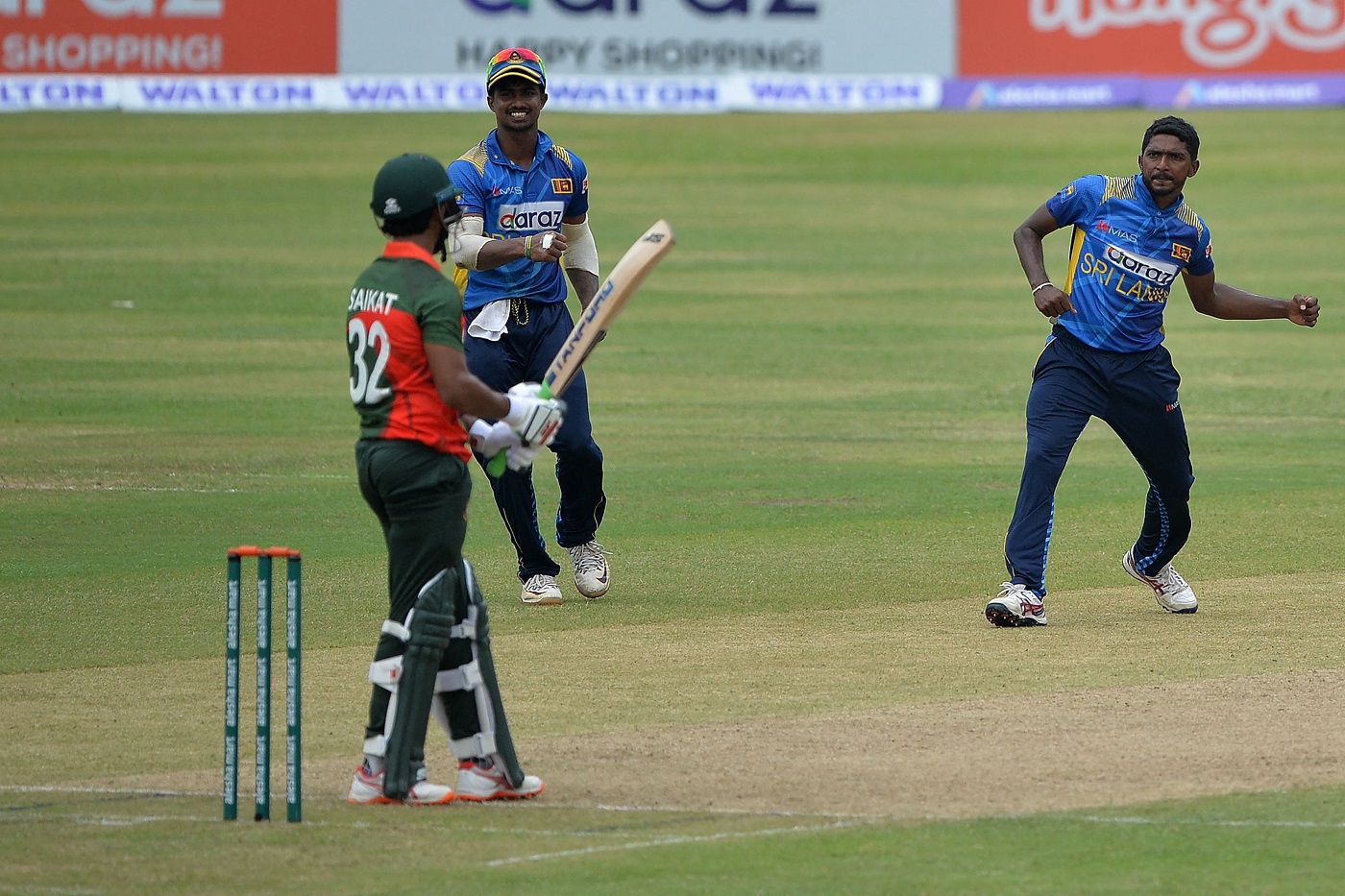 இலங்கைக்கு எதிரான இரண்டாவது ஒருநாள் போட்டியில் பங்களாதேஷ் அபார வெற்றி! தொடரை கைப்பற்றி அசத்தல்! 3