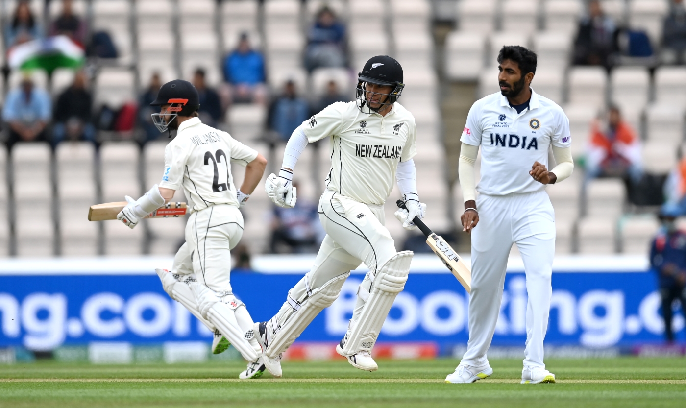 சமி ஒகே! ஆனா, இந்திய அணி விக்கெட் எடுக்காததற்க்கு இவர்தான் காரணம்! பிராட் ஹாஜ் பாய்ச்சல்! 2 சமி ஒகே! ஆனா, இந்திய அணி விக்கெட் எடுக்காததற்க்கு இவர்தான் காரணம்! பிராட் ஹாஜ் பாய்ச்சல்! 2