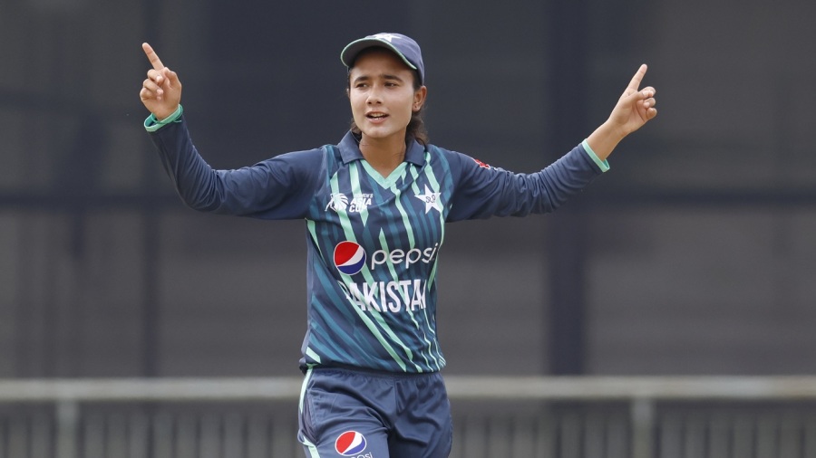 Unchanged Ireland opt to bowl; Pakistan bring in Tuba Hassan for Sidra