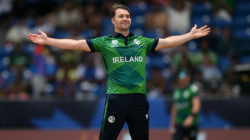 Campher replaces Motie for Multan Sultans; Short out for United