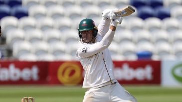 Louis Kimber plays matchwinning hand as Northants seal thrilling chase