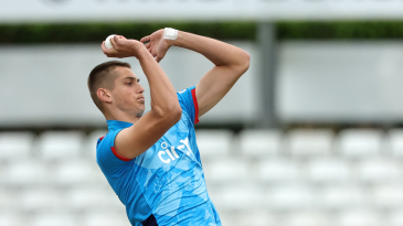 Harry Moore, Derbyshire’s rising fast bowler, suffers back injury setback