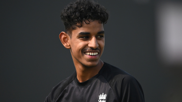 Another Tazeem Ali five-for spins Warwickshire to victory over Kent