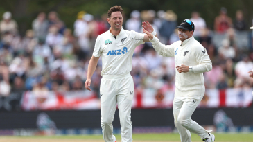 Ireland opt to bowl; Matt Henry ruled out of Test with injury