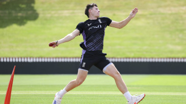 Matthew Potts replaces Chris Woakes as England’s only change for third Test