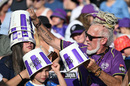 Fans share their love for Hobart Hurricanes by the bucket, Hobart Hurricanes vs Sydney Thunder, BBL final, Hobart, January 27, 2025