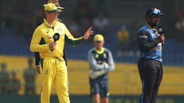 Head, Maxwell come in among five Australia changes after Sri Lanka bat