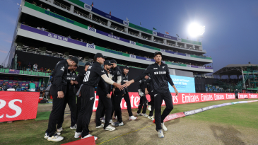 New Zealand aim for semi-finals; Bangladesh aim to stay alive