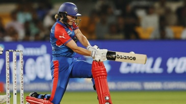 DC eye playoff spot as they opt to bowl against RCB