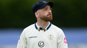 David Lloyd stands down as Derbyshire captain