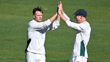 Kuhnemann six-for sets up crushing Glamorgan win over Middlesex