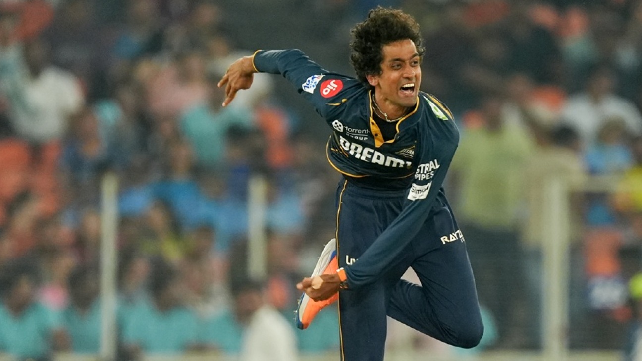 ‘Doesn’t make sense’ – Sai Kishore bowling just one over baffles experts