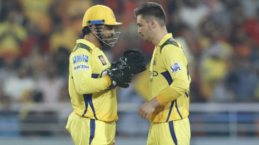 Kolkata Knight Riders opt to bowl against Dhoni-led Chennai Super Kings