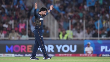 No Gill for Titans as Royals choose to bat