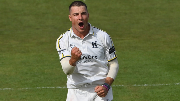 Raine turns tide for Durham after Booth blitz