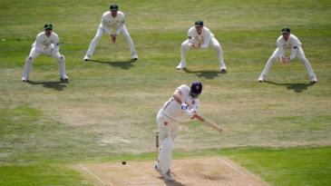 Cox-Walter stand lays platform for keen Essex pursuit