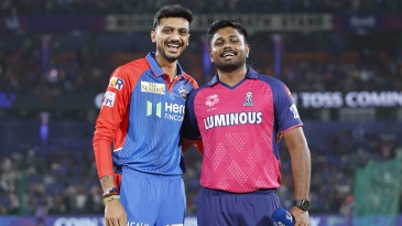 Unchanged RR opt to bowl in Delhi