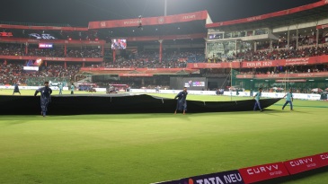 Rain threat hangs over RCB-CSK game in Bengaluru