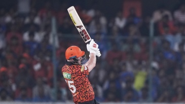 Klaasen helps SRH muster 143 after another collapse