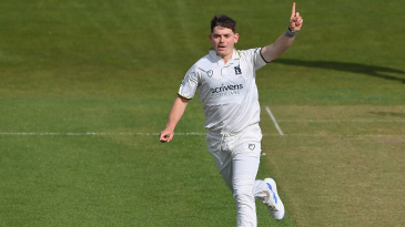 Bamber’s maiden hundred guides Warwickshire past follow-on