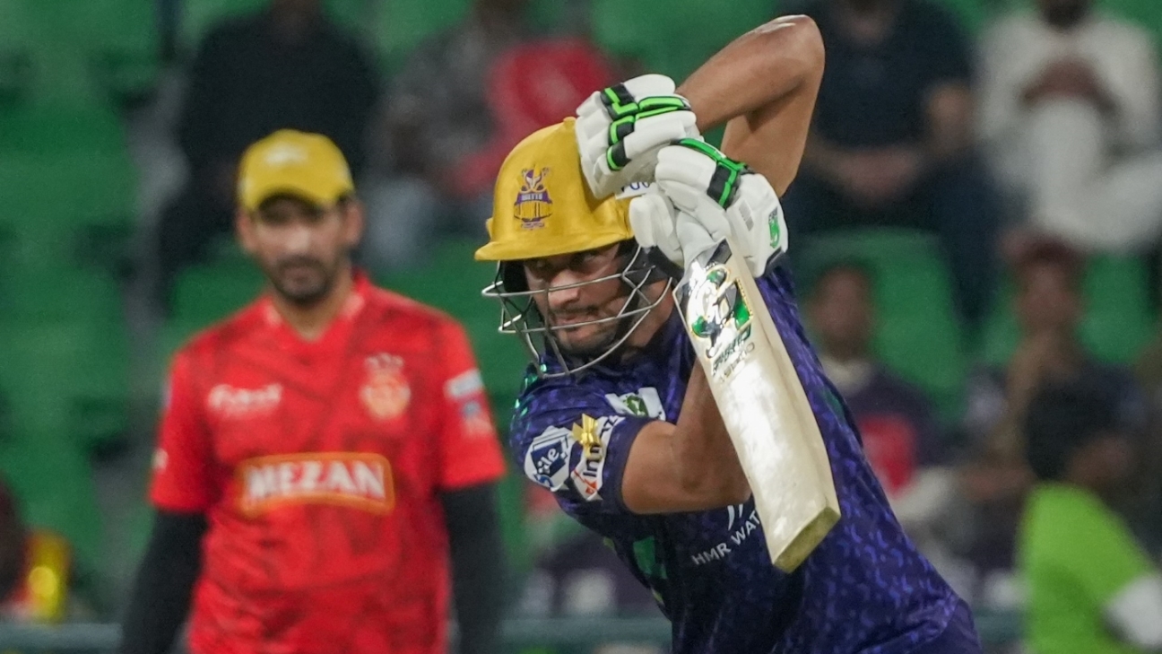 Gladiators got to the top after Hasan Nawaz stars in tense win over United