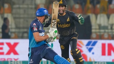 Zalmi keep playoff hopes alive after crushing Sultans