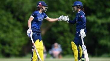 Bouchier, Knott fifties lead Hampshire to victory