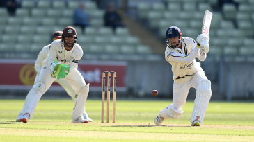 Barnard and Malik follow Latham’s lead as Surrey made to toil