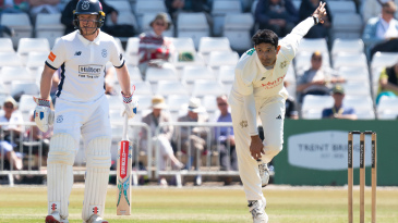 Abbas turns screw on former team-mates with debut Notts five-for