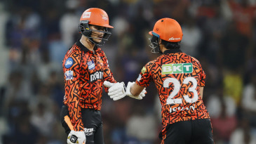 Unchanged SRH opt to bat; de Kock in for KKR