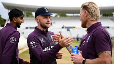 Zimbabwe bowl first at overcast Trent Bridge as Sam Cook debuts for England