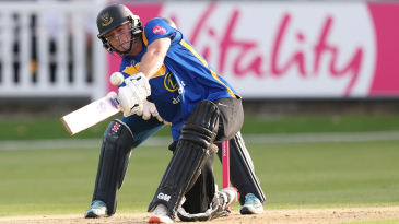 Coles, McAndrew power Sussex to comfortable Hove win