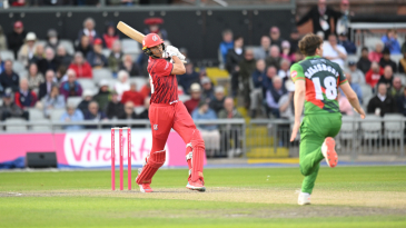 Rehan Ahmed stars for Leicestershire as Lancashire’s winning start ends