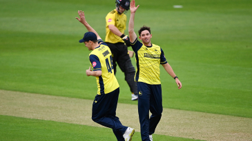 John Turner, Toby Albert ease Hampshire to third win from three