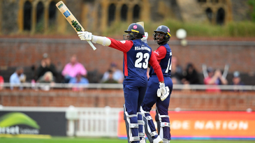 Kent ride on Bell-Drummond century to end Somerset’s unbeaten start